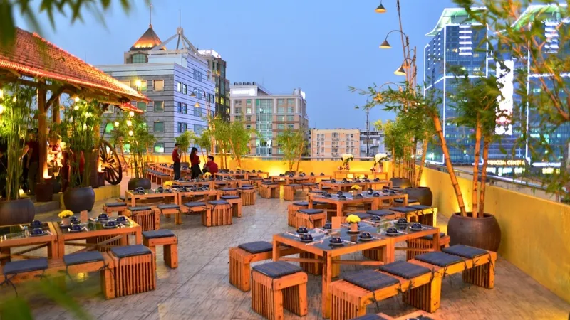 "Không Gian Mở" Trong Nhà Hàng Là Gì & Vì Sao Hấp Dẫn?