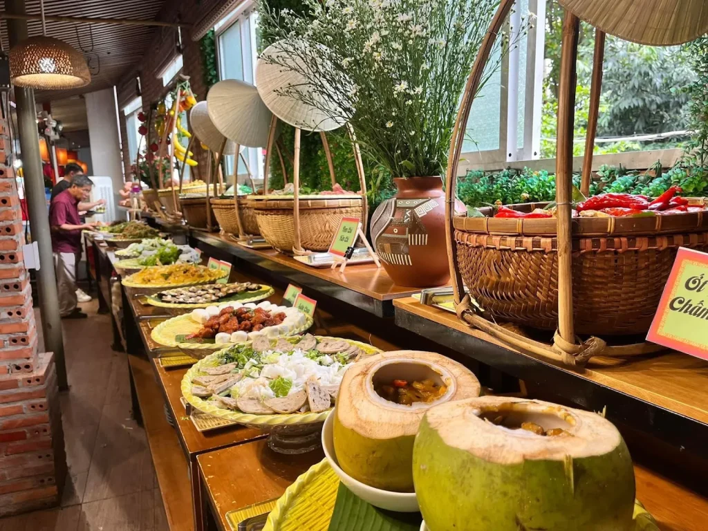 Các Loại Hình Nhà Hàng & Địa Điểm Phục Vụ Món Chay Phổ Biến