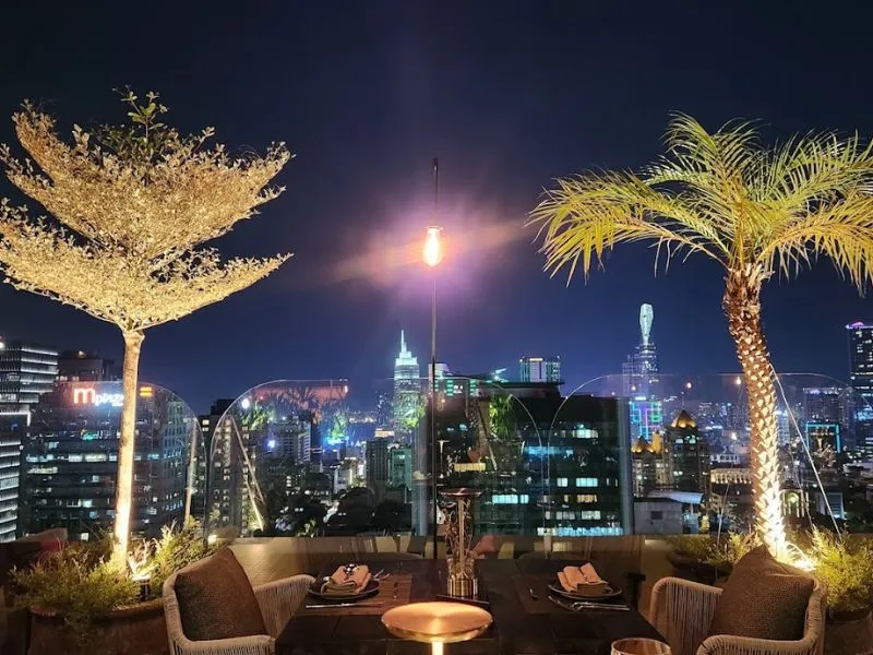 Các Loại Hình Nhà Hàng & Nơi Tìm Thấy View Đẹp Lãng Mạn Tại Việt Nam