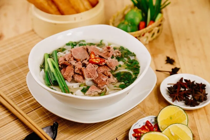 Điều Gì Làm Nên Một Nhà Hàng Ẩm Thực Miền Bắc Chuẩn Vị?