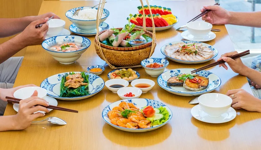 Định Nghĩa "Ẩm Thực Ngon" Trong Mắt Du Khách