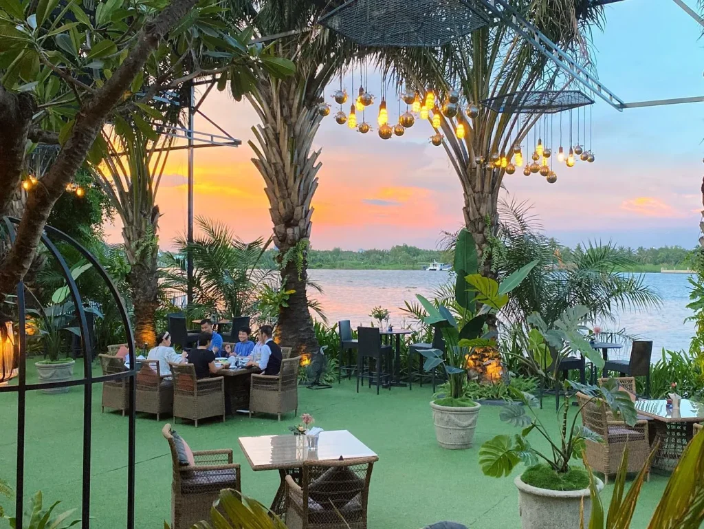 Lựa Chọn Nhà Hàng View Đẹp Lãng Mạn Phù Hợp