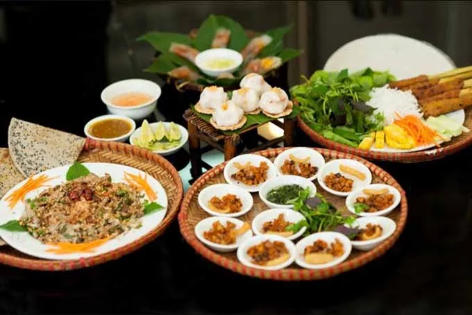 Tìm Nhà Hàng Ẩm Thực Miền Trung Ở Đâu Tại Việt Nam?
